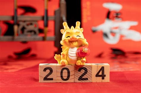 2023屬猴幸運色|【屬猴2023生肖運勢】財來財去，易一見鍾情｜屬猴 